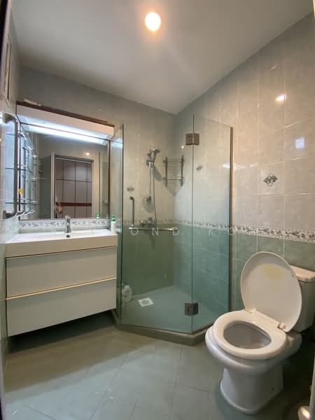 Serangoon Garden Estate, 39 Kingswear Avenue, 3 Bedrooms, 1,700 sqft, Terraced House For Rent, by Raymond Koh, 25227366 - PropertyGuru.com.sg