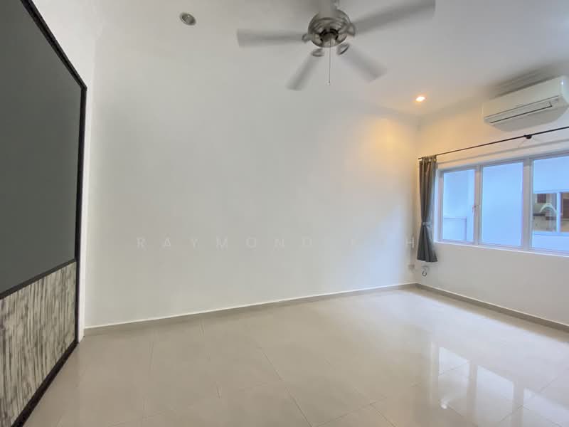 Serangoon Garden Estate, 39 Kingswear Avenue, 3 Bedrooms, 1,700 sqft, Terraced House For Rent, by Raymond Koh, 25227366 - PropertyGuru.com.sg