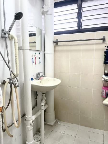 57 New Upper Changi Road, 57 New Upper Changi Road, Bedok / Upper East Coast, Room Rental, 100 sqft, HDB Flat For Rent, by Shirley Ow, 25227680 - PropertyGuru.com.sg