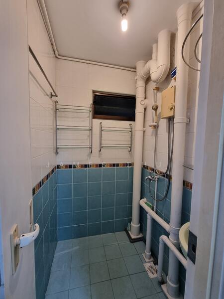 21 Dover Crescent, 21 Dover Crescent, 2 Bedrooms, 700 sqft, HDB Flat For Rent, by James Chui, 25228274 - PropertyGuru.com.sg