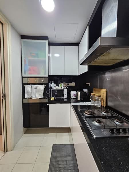 Ferraria Park Condo, 16 Flora Drive, Room Rental, 200 sqft, Condominium For Rent, by Moztafa Kamal, 25228842 - PropertyGuru.com.sg