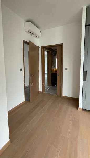 The Atelier, 2 Makeway Avenue, 4 Bedrooms, 1,496 sqft, Condominium For Rent, by Lydia Lim, 25229179 - connecting to bathroom - PropertyGuru.com.sg