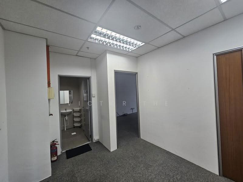 Zervex, 8 Ubi Road 2, Eunos / Geylang / Paya Lebar, 818 sqft, Light Industrial (B1) For Rent, by Victor The, 25229590 - CommercialGuru.com.sg