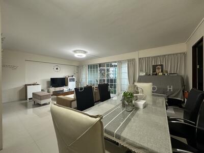 For Sale - 405 Sin Ming Avenue