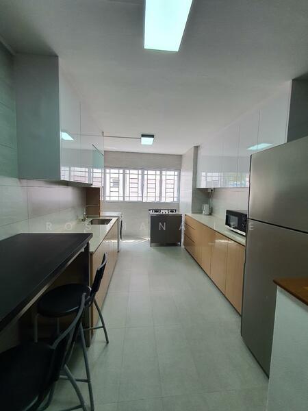 352 Clementi Avenue 2, 352 Clementi Avenue 2, Room Rental, 180 sqft, HDB Flat For Rent, by Rosdiana Lee, 25229811 - PropertyGuru.com.sg