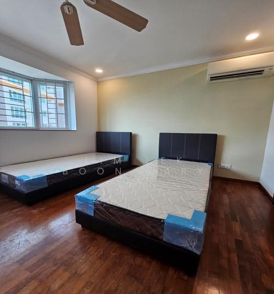 Evergreen Park, 37 Hougang Avenue 7, Hougang / Punggol / Sengkang, 5 Bedrooms, 1,173 sqft, Condominium For Rent, by Lim Lek Boon Gary, 25230362 - Master Room - PropertyGuru.com.sg