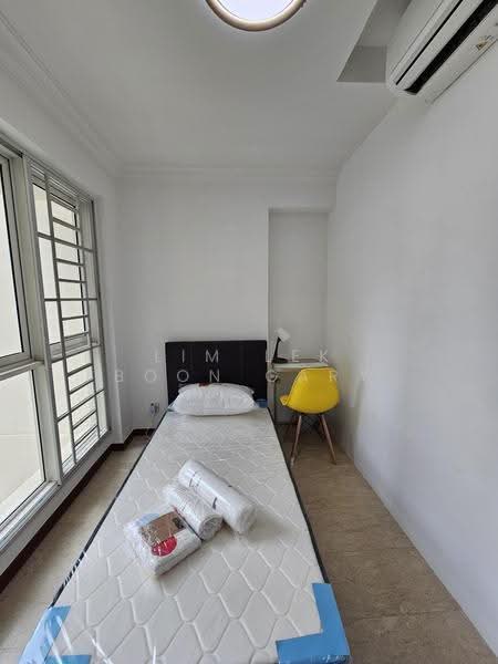 Evergreen Park, 37 Hougang Avenue 7, Hougang / Punggol / Sengkang, 5 Bedrooms, 1,173 sqft, Condominium For Rent, by Lim Lek Boon Gary, 25230362 - Partitioned room 1 - PropertyGuru.com.sg
