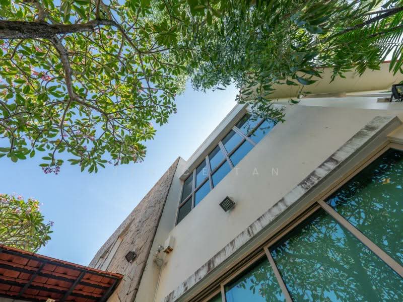 Elevated Luxury Living in Siglap Modern SemiDetached Home in a Serene