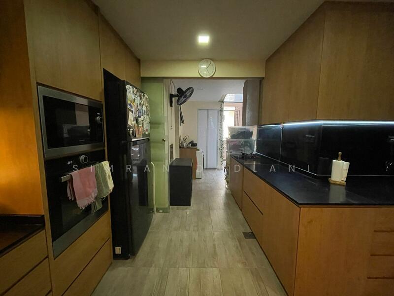 Tanglin View, 152 Prince Charles Crescent, 4 Bedrooms, 1,991 sqft, Condominium For Rent, by Dimpal Daryani, 25232092 - PropertyGuru.com.sg