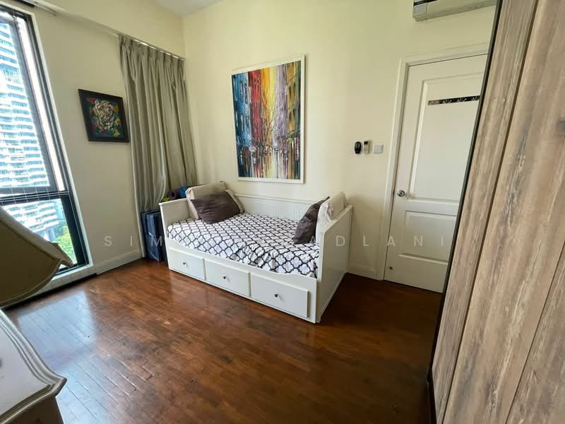 Tanglin View, 152 Prince Charles Crescent, 4 Bedrooms, 1,991 sqft, Condominium For Rent, by Dimpal Daryani, 25232092 - PropertyGuru.com.sg
