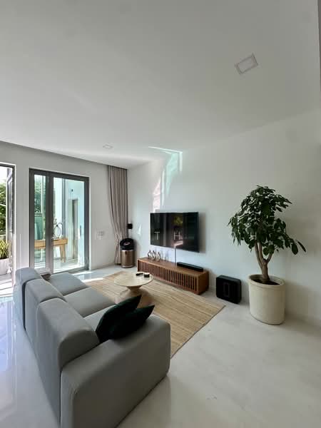 The Residences at W Sentosa Cove, 1 Ocean Way, 2 Bedrooms, 1,259 sqft, Condominium For Rent, by Kenneth Loh, 25232928 - PropertyGuru.com.sg