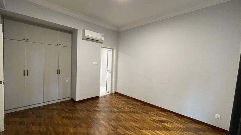 For Rent - Villa De West