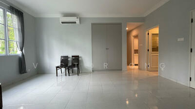 For Rent - Villa De West