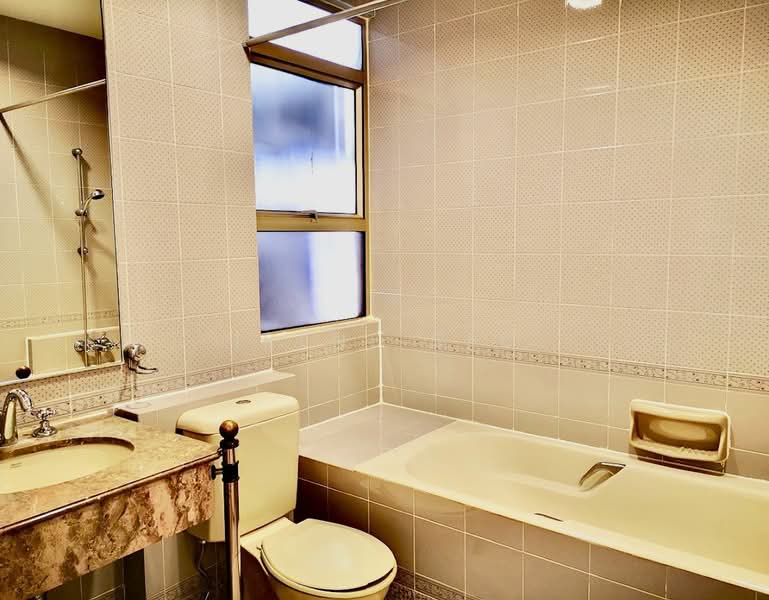 For Rent - Leonie Condotel