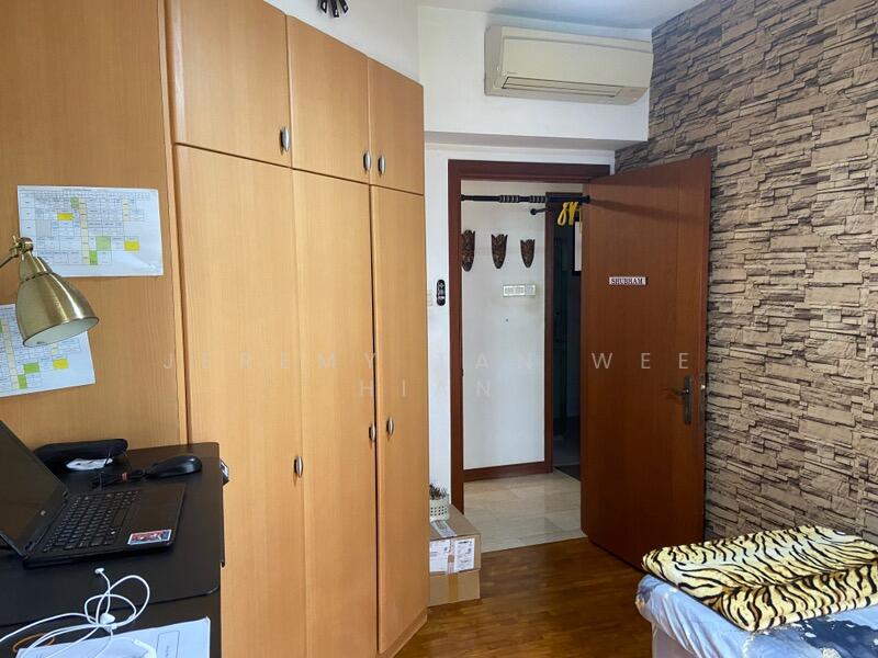 The Mayfair, 1 Jurong East Street 32, 3 Bedrooms, 1,163 sqft, Condominium For Rent, by Jeremy Tan Wee Hian, 25235080 - PropertyGuru.com.sg
