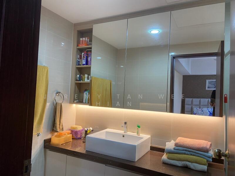 The Mayfair, 1 Jurong East Street 32, 3 Bedrooms, 1,163 sqft, Condominium For Rent, by Jeremy Tan Wee Hian, 25235080 - PropertyGuru.com.sg