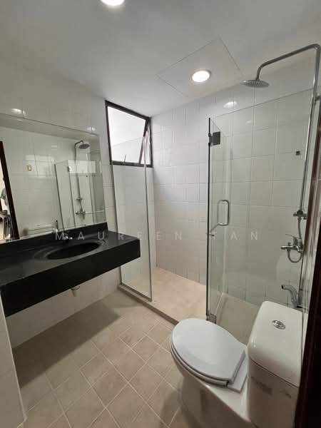 Parc Oasis, 35 Jurong East Avenue 1, 3 Bedrooms, 1,227 sqft, Condominium For Rent, by Maureen Tan, 25235461 - PropertyGuru.com.sg