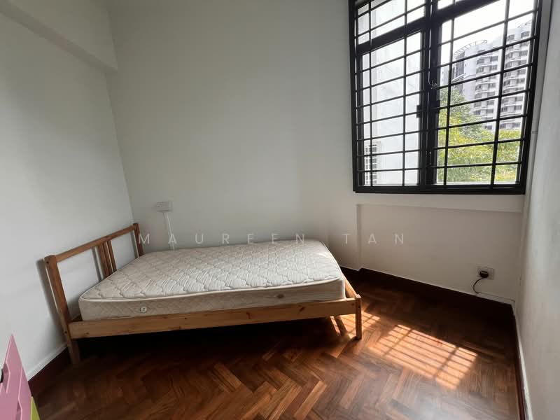 Parc Oasis, 35 Jurong East Avenue 1, 3 Bedrooms, 1,227 sqft, Condominium For Rent, by Maureen Tan, 25235461 - PropertyGuru.com.sg
