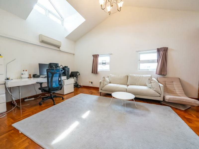 ENVIABLE GOLDHILL AREA⭐️ 3 STOREY SPACIOUS SEMID ⭐️POSSIBLE TO DETACH⭐️1 KM ACS /SCGS☎️ PAM 90228600, Barker/ Goldhill/Chancery/Asimont, 5 Bedrooms, 4,500 sqft, Semi-Detached House For Sale, by Pamela Chong, 25235621 - PropertyGuru.com.sg