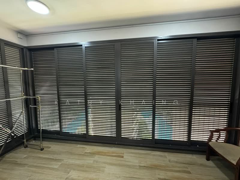 Sims Urban Oasis, 6 Sims Drive, 3 Bedrooms, 963 sqft, Condominium For Rent, by Kathy Khaing, 25235681 - PropertyGuru.com.sg