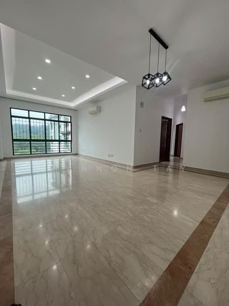 The Hillside, Upper Bukit Timah Road, 3 Bedrooms, 1,302 sqft, Condominium For Sale, by Shannon Tay, 25236667 - PropertyGuru.com.sg