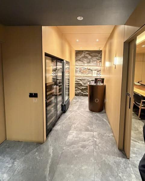 Palais Renaissance, 390 Orchard Road, Orchard / River Valley, 1,281 sqft, Food & Beverage For Rent, by Monica Oh, 25236728 - Corridor - CommercialGuru.com.sg