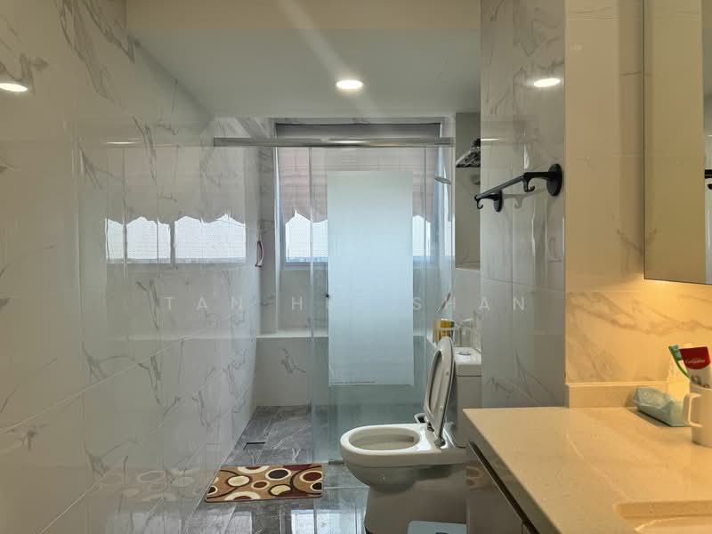 Lakeside Tower, 9H Yuan Ching Road, 3 Bedrooms, 1,970 sqft, Apartment For Rent, by Tan Hui Shan, 25237126 - PropertyGuru.com.sg