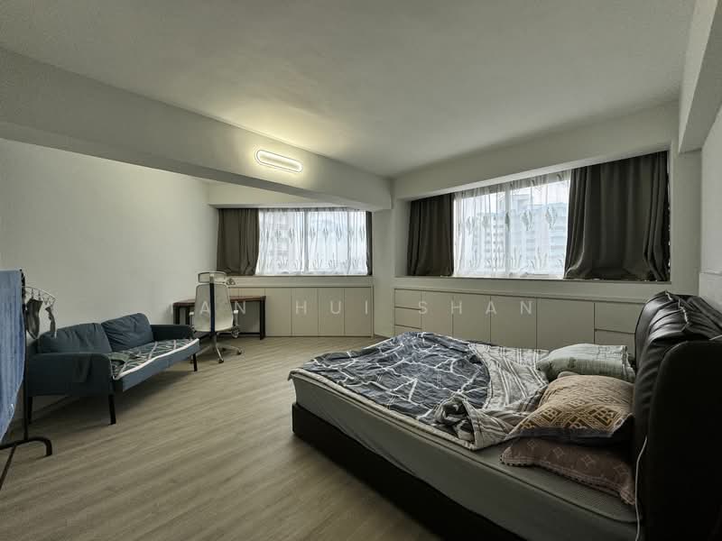 Lakeside Tower, 9H Yuan Ching Road, 3 Bedrooms, 1,970 sqft, Apartment For Rent, by Tan Hui Shan, 25237126 - PropertyGuru.com.sg