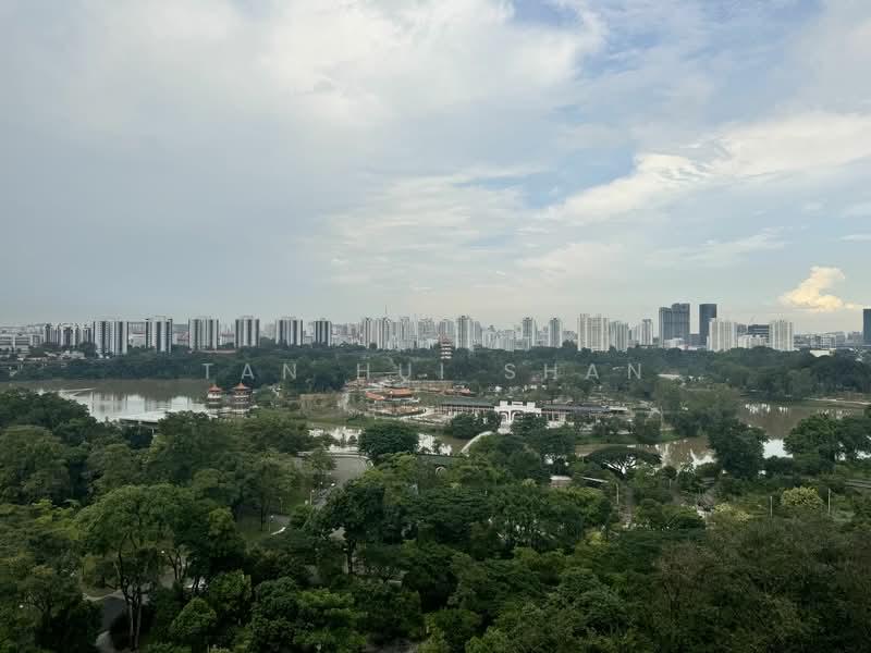 Lakeside Tower, 9H Yuan Ching Road, 3 Bedrooms, 1,970 sqft, Apartment For Rent, by Tan Hui Shan, 25237126 - PropertyGuru.com.sg