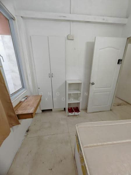 8B Keong Saik Road, 8 Keong Saik Road, Chinatown / Tanjong Pagar, Room Rental, 98 sqft, Apartment For Rent, by Ong Lin Khong, 25237886 - 8B2 - PropertyGuru.com.sg