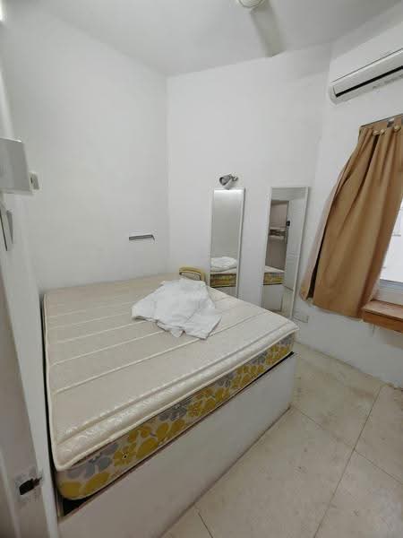 8B Keong Saik Road, 8 Keong Saik Road, Chinatown / Tanjong Pagar, Room Rental, 98 sqft, Apartment For Rent, by Ong Lin Khong, 25237886 - 8B2 - PropertyGuru.com.sg