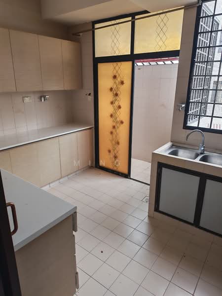 Beta Grove, 82H Lorong J Telok Kurau, 5 Bedrooms, 1,668 sqft, Walk-up Apartment For Sale, by Ming !, 25238103 - PropertyGuru.com.sg