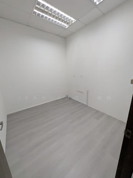 UB Point, 61 Ubi Avenue 1, 170 sqft, Light Industrial (B1) For Rent, by Jean Ang 诗吟, 25238166 - CommercialGuru.com.sg