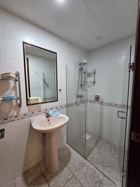 The Hillside, 343 Upper Bukit Timah Road, 4 Bedrooms, 1,528 sqft, Condominium For Rent, by Cheryl Tan, 25238168 - PropertyGuru.com.sg