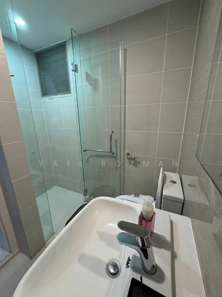 The Lakefront Residences, 48 Lakeside Drive, 2 Bedrooms, 721 sqft, Condominium For Rent, by Yati Rozman, 25239329 - PropertyGuru.com.sg