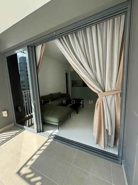 The Lakefront Residences, 48 Lakeside Drive, 2 Bedrooms, 721 sqft, Condominium For Rent, by Yati Rozman, 25239329 - PropertyGuru.com.sg