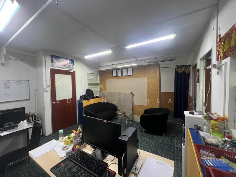 Pioneer Point, 5 Soon Lee Street, 958 sqft, Factory / Workshop (B2) For Sale, by Edmund Chua, 25239481 - CommercialGuru.com.sg