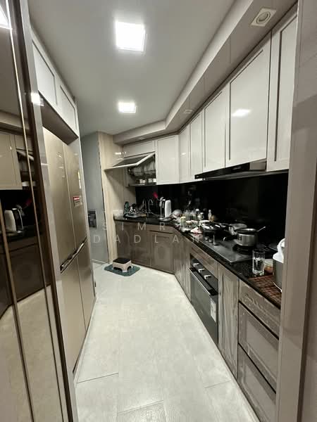Crystal Rhu, 8A Tanjong Rhu Road, 3 Bedrooms, 1,281 sqft, Apartment For Rent, by Dimpal Daryani, 25239719 - PropertyGuru.com.sg