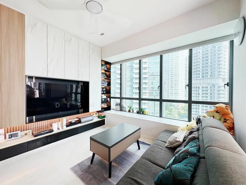 For Sale - 8 Saint Thomas