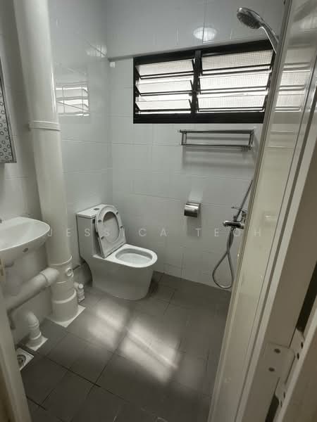 43 Cambridge Road, 43 Cambridge Road, 3 Bedrooms, 990 sqft, HDB Flat For Rent, by Jessica Teoh, 25240570 - PropertyGuru.com.sg