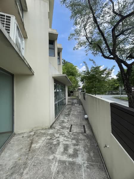 Golden Rise Semi Detached at Lorong Chuan Serangoon Garden estate, Golden Rise, 4 Bedrooms, 3,800 sqft, Semi-Detached House For Rent, by Shawn Kuah 柯智勇, 25241516 - PropertyGuru.com.sg