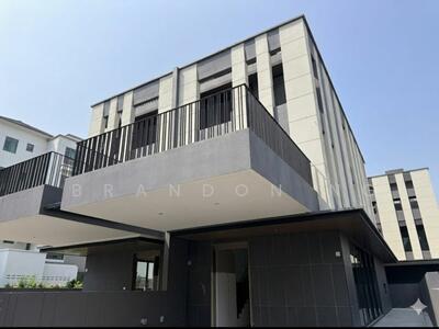 For Sale - ⭐️⭐️LANDED7772 @ BRAND NEW SEMI-D AT PALM