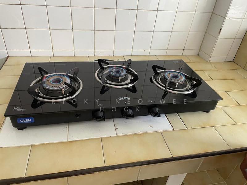 240 Tampines Street 21, 240 Tampines Street 21, Pasir Ris / Tampines, 2 Bedrooms, 796 sqft, HDB Flat For Rent, by Ricky Neo Wee Hock, 25241755 - PropertyGuru.com.sg