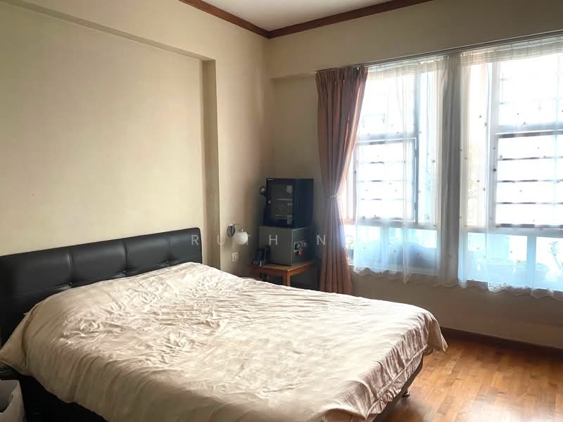 Northoaks, 32 Woodlands Crescent, 3 Bedrooms, 1,292 sqft, Condominium For Rent, by Ruth Ng, 25241762 - PropertyGuru.com.sg