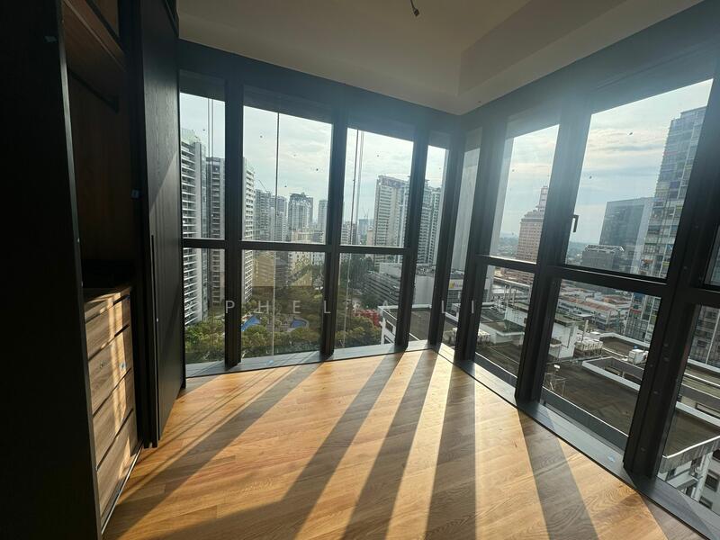 For Rent - Fyve Derbyshire