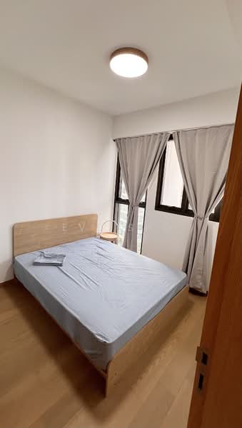 Midwood, 8 Hillview Rise, 1 Bedroom, 484 sqft, Condominium For Rent, by Eve Sho, 25243292 - PropertyGuru.com.sg