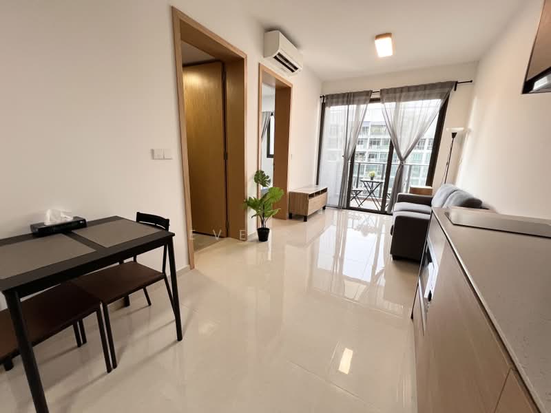 Midwood, 8 Hillview Rise, 1 Bedroom, 484 sqft, Condominium For Rent, by Eve Sho, 25243292 - PropertyGuru.com.sg
