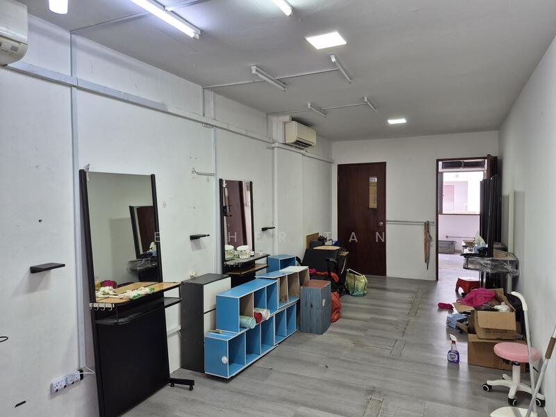202 Ang Mo Kio Avenue 3, 202 Ang Mo Kio Avenue 3, 240 sqft, Shop / Shophouse For Rent, by Esther Tan, 25244640 - CommercialGuru.com.sg