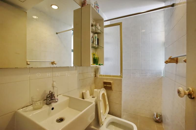 West Bay Condo, 54 West Coast Crescent, 3 Bedrooms, 1,227 sqft, Condominium For Rent, by Johnny Chin, 25244801 - PropertyGuru.com.sg