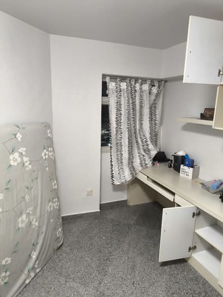385 Bukit Batok West Avenue 5, 385 Bukit Batok West Avenue 5, Room Rental, 100 sqft, HDB Flat For Rent, by Amanda Tan, 25244812 - PropertyGuru.com.sg
